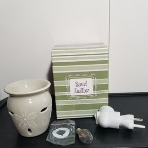 Scentsy Other - NWT Scentsy Sand Dollar Plug in Warmer Scentsy Other - NWT Scentsy Sand Dollar Plug in Warmer